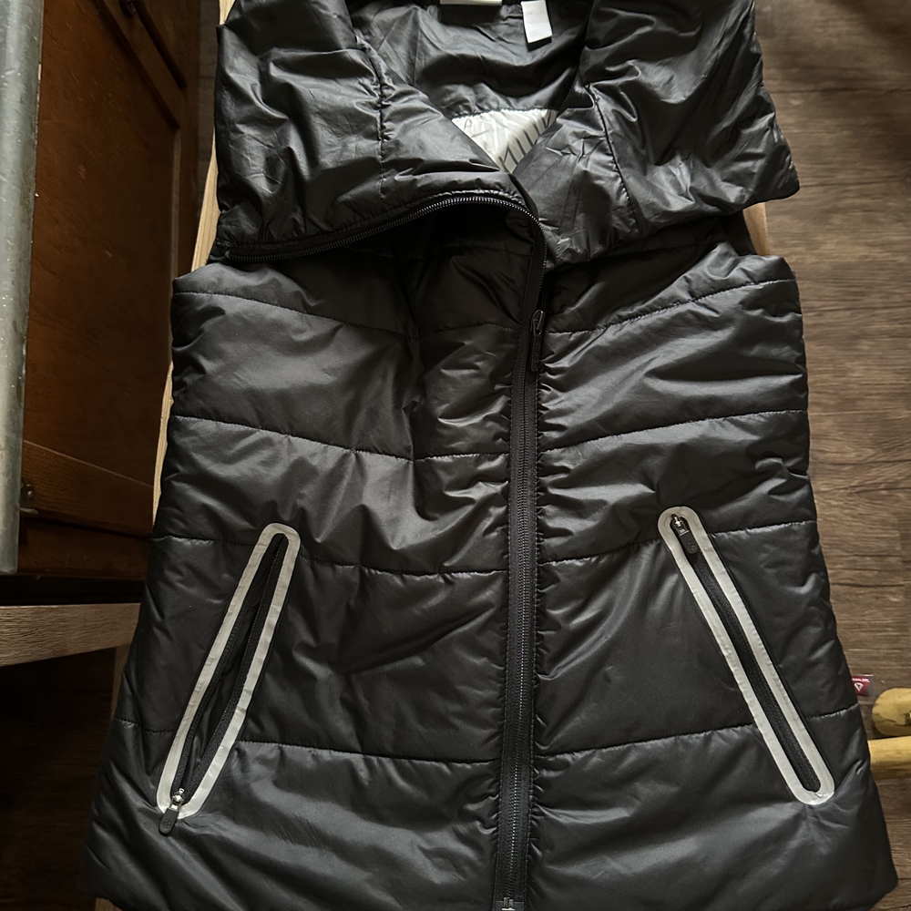 Zella Black Quilted Puffer Vest